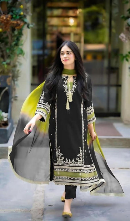 SALE OFFER OMAL BY SO KOMAL Lawn 3PC Embroidered ( Unstitched )
